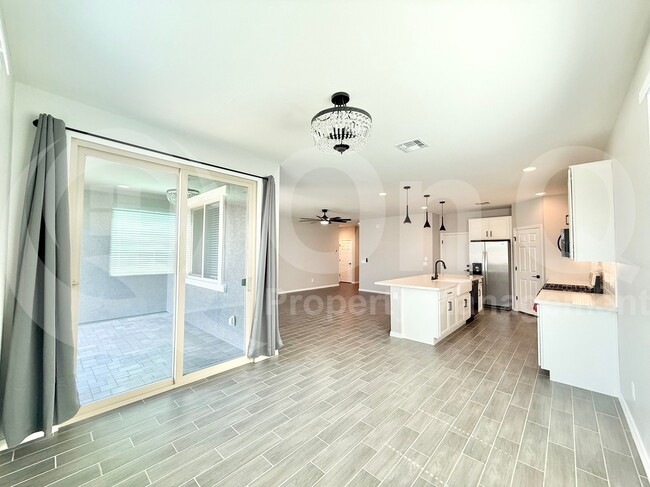 Building Photo - 5523 W Coplen Farms Rd