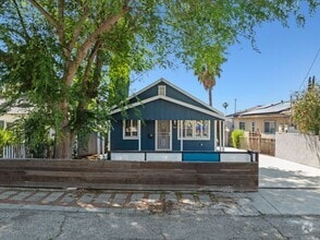Building Photo - 10823 McVine Ave
