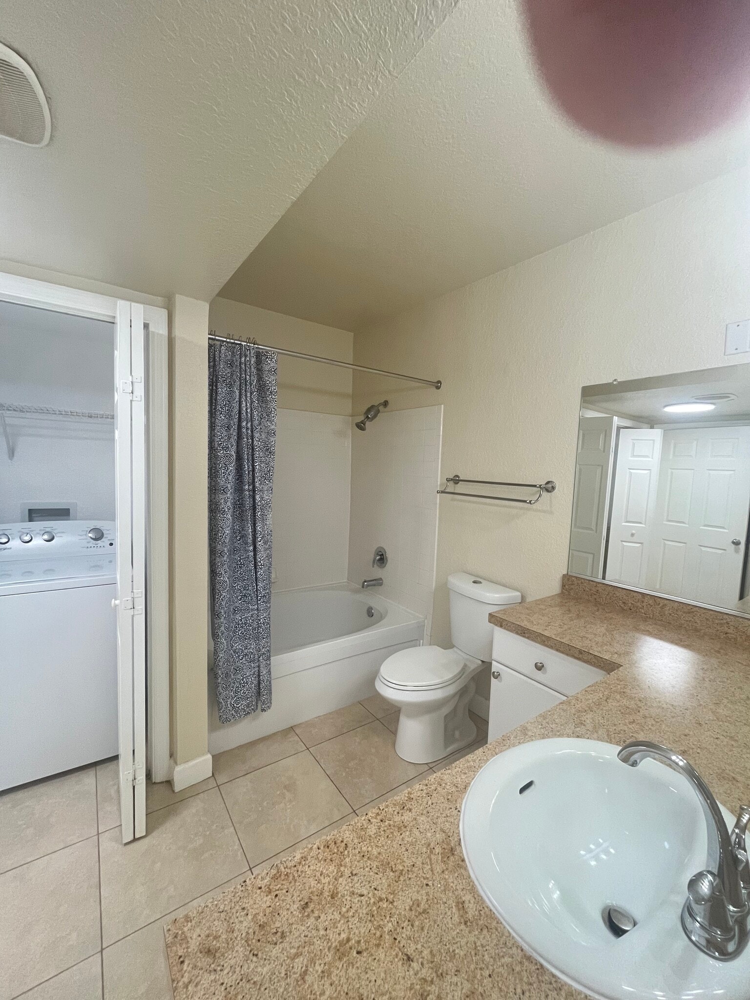 Building Photo - 304 E South St