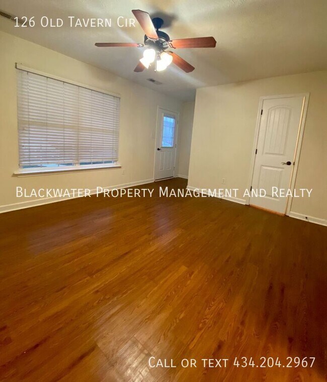 Building Photo - 126 Old Tavern Cir