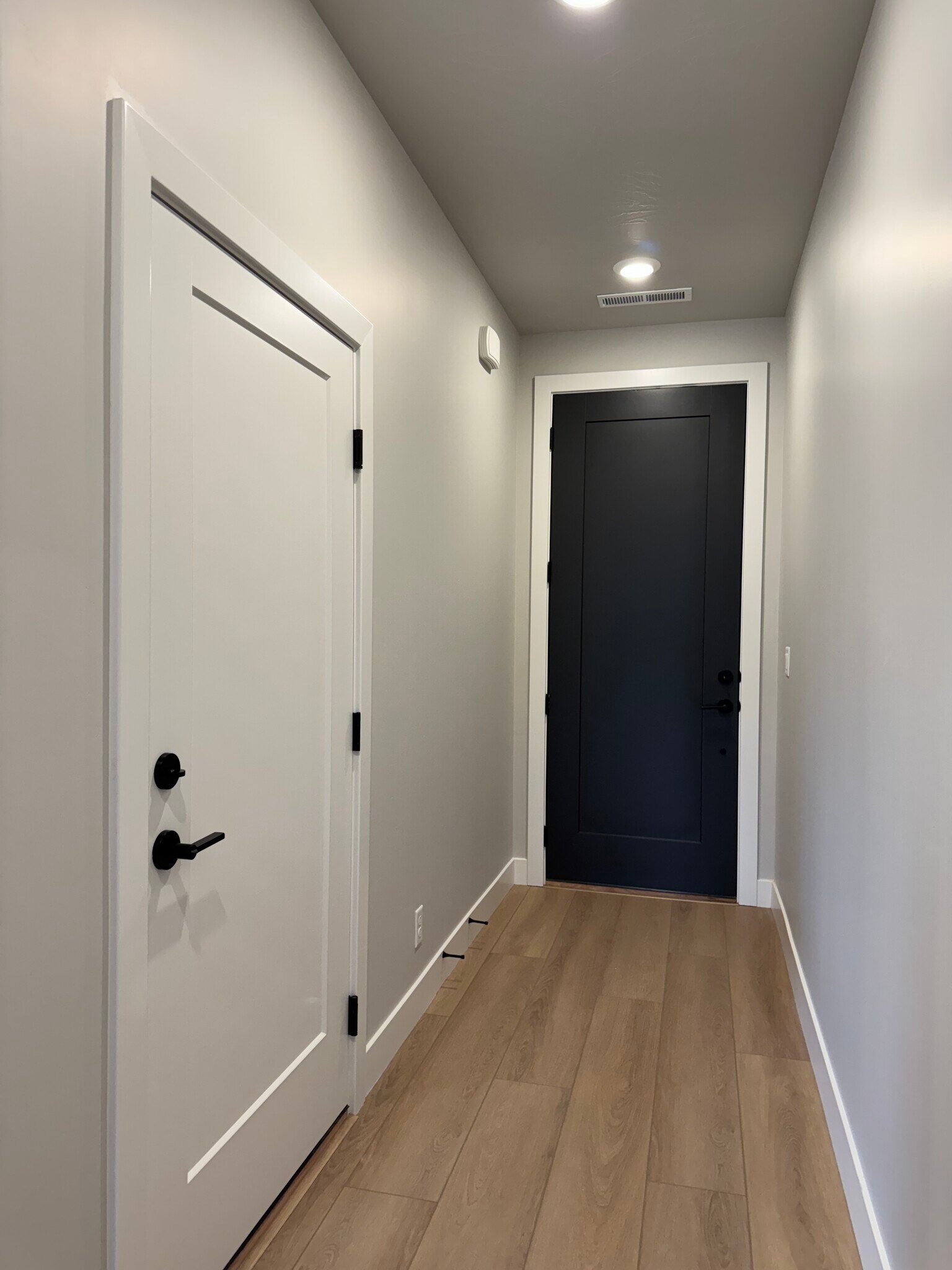 Building Photo - 3990 E Fossil Way