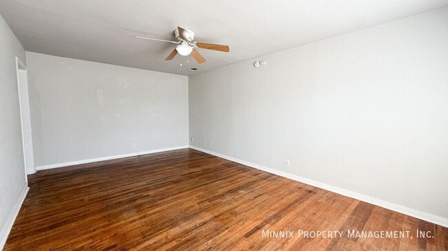 Building Photo - 2420 33rd St