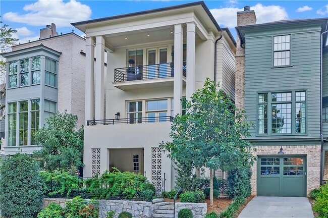 Building Photo - 81 Delmont Dr NE