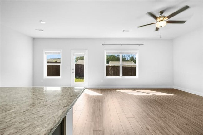 Building Photo - 258 Station Overlook Dr