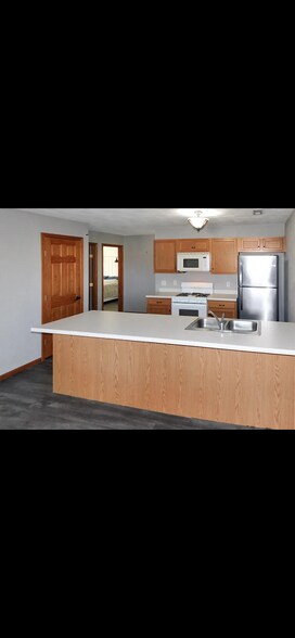 Building Photo - 558 Mosaic Ln