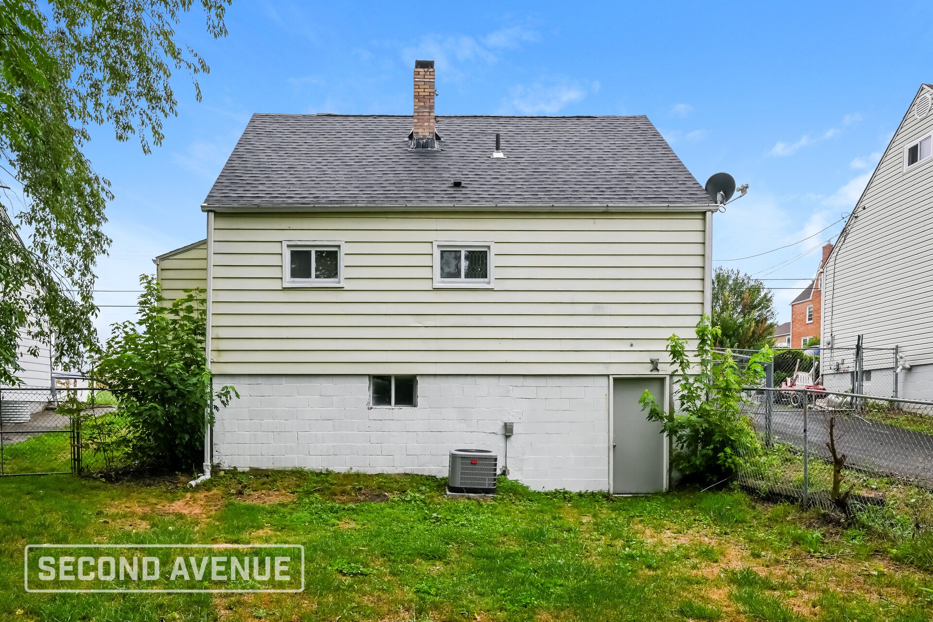 Building Photo - 1228 Eckert Rd