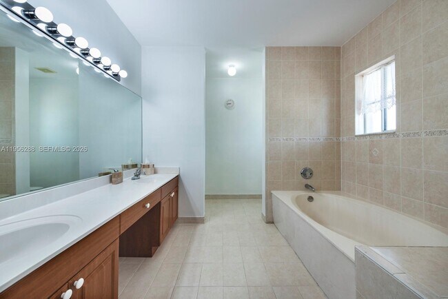 Building Photo - 13116 SW 136th Terrace