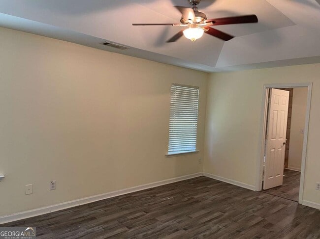 Building Photo - 5553 Sable Way