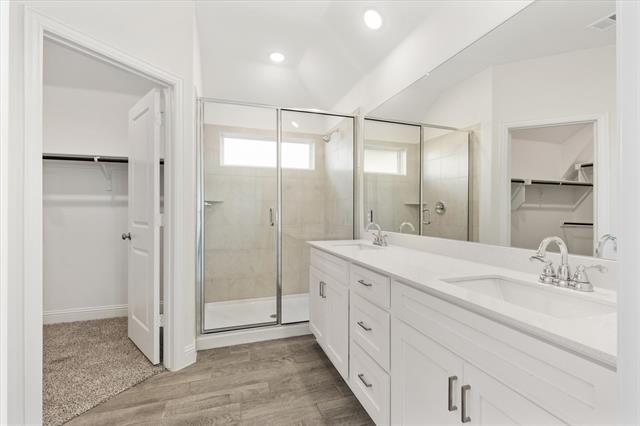Building Photo - 608 Amenduni Ln