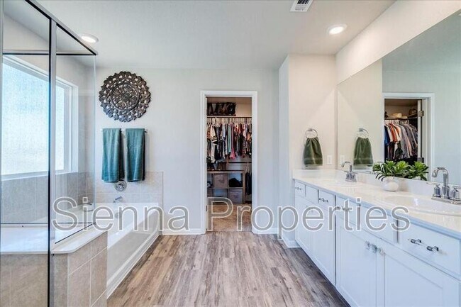 Building Photo - 787 Lone Peak Wy