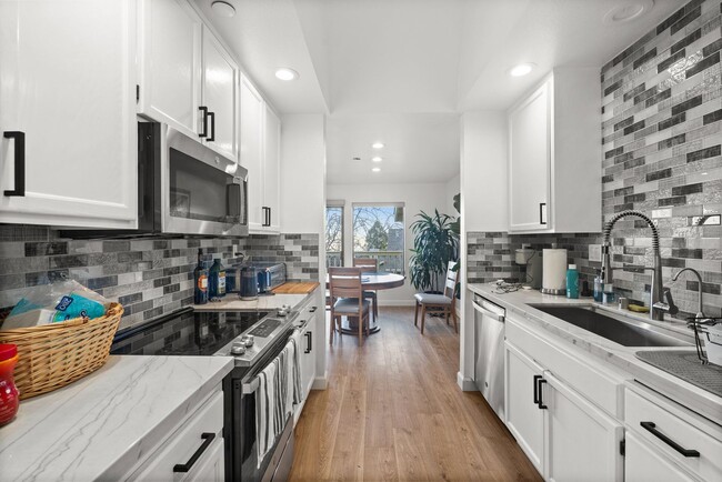 Building Photo - Tastefully Remodeled Two Bed, Two Bath End...