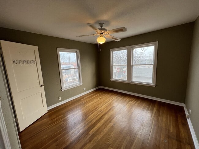Building Photo - 430 Bryn Mawr Dr