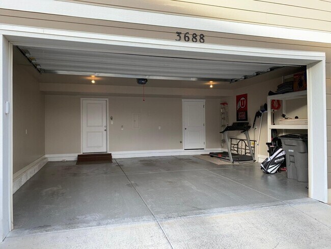 Building Photo - 3688 Golden Sky Ln