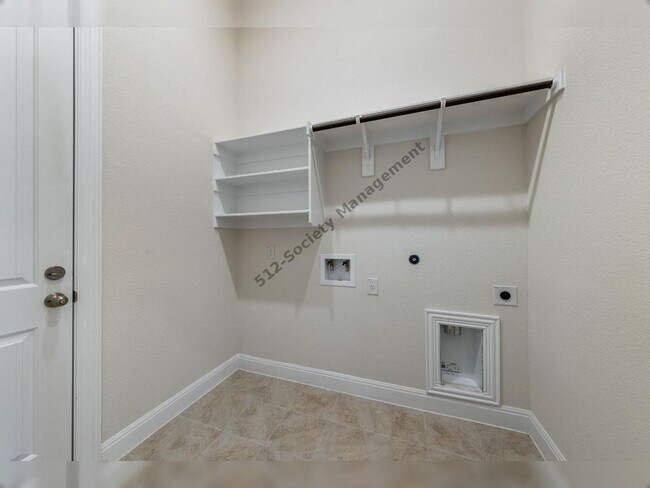 Building Photo - 320 Coral Gate Trail