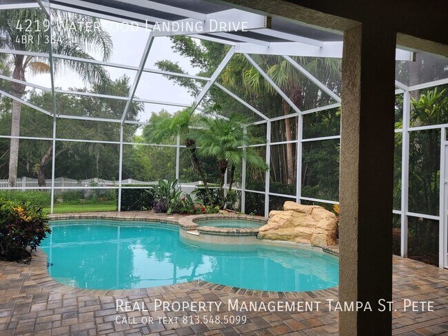 Building Photo - ***LUXURY LUTZ HOME