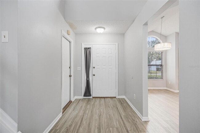 Building Photo - 2705 Stone Oak Dr