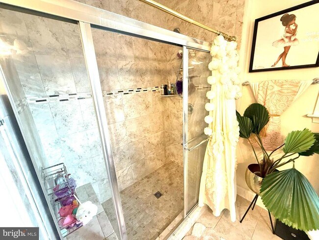 Building Photo - 17351 Redshank Rd