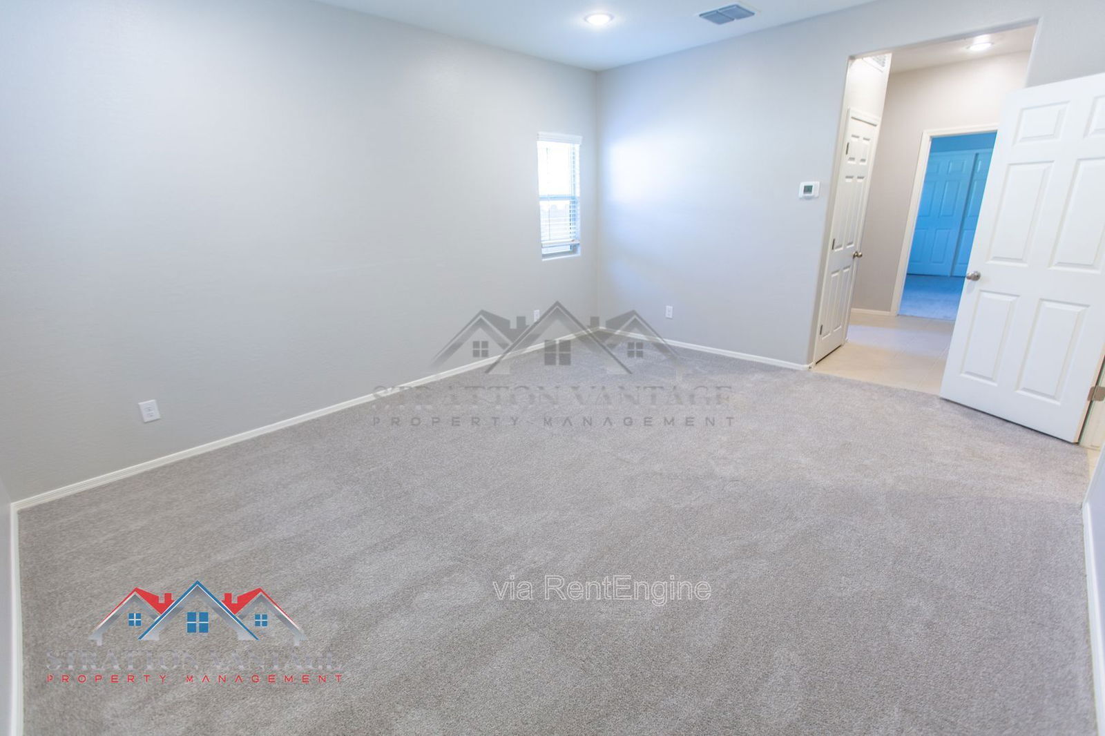 Building Photo - 495 E Rio Pl