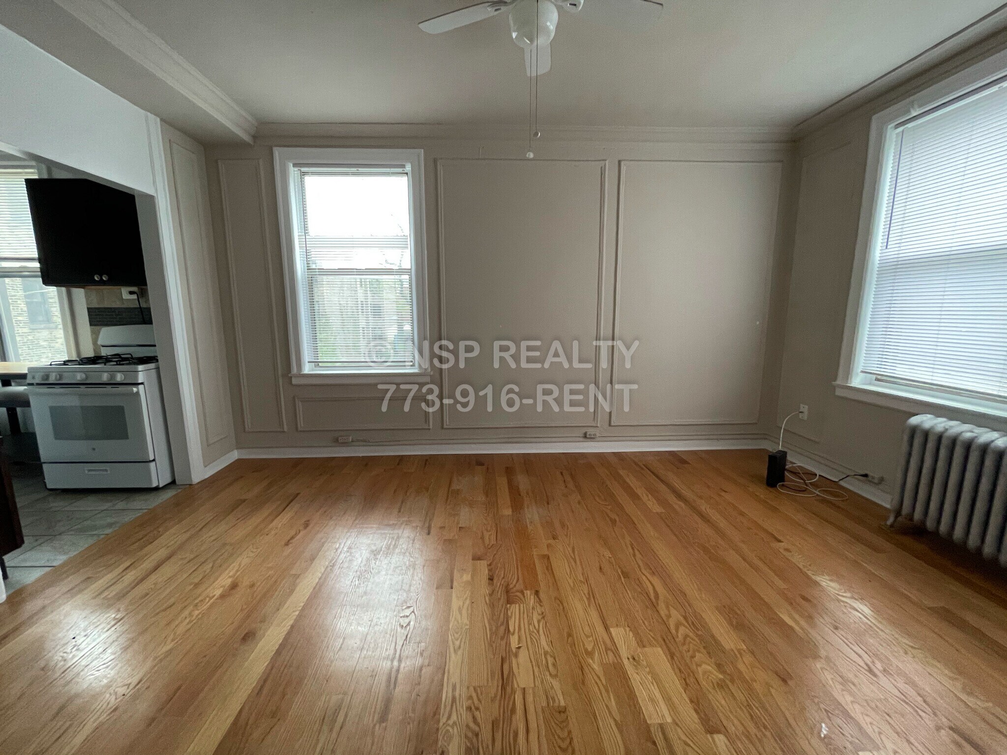 Building Photo - 1367 W Estes Ave