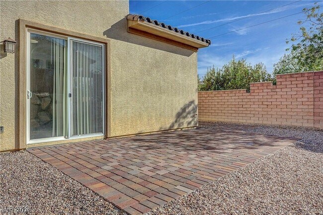 Building Photo - 7931 Campers Village Ave