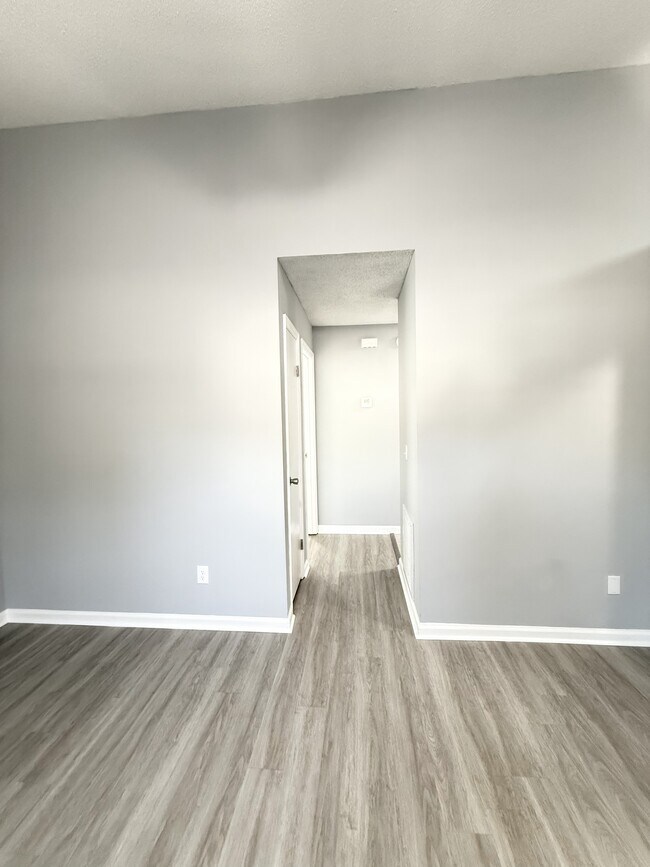 Building Photo - 506 Idlewood Cir