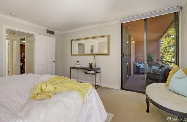 Building Photo - 1210 Bellevue Ave