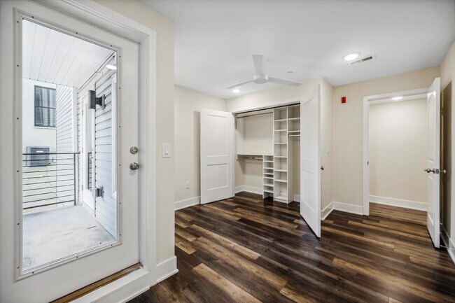 Building Photo - 1804 W Berks St