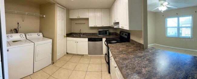 Building Photo - 9900 Sweepstakes Ln