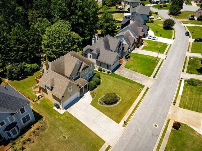 Building Photo - 385 Sweet Ivy Ln