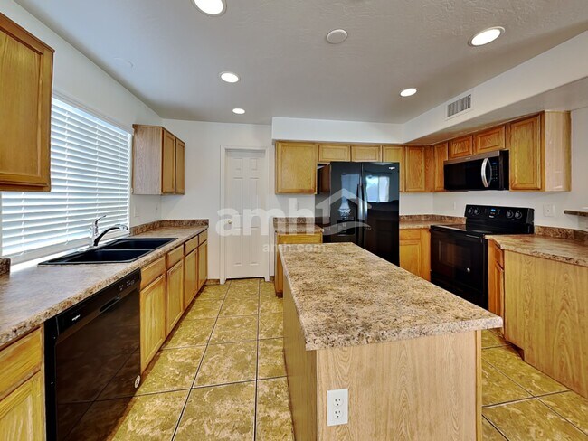 Building Photo - 8735 W Christopher Michael Ln