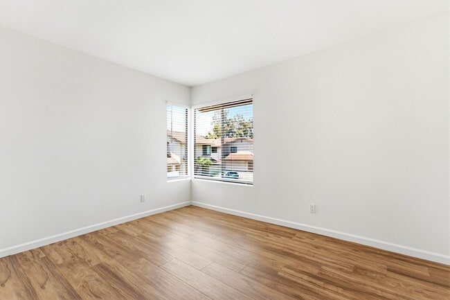 Building Photo - 15192 Moir Ct