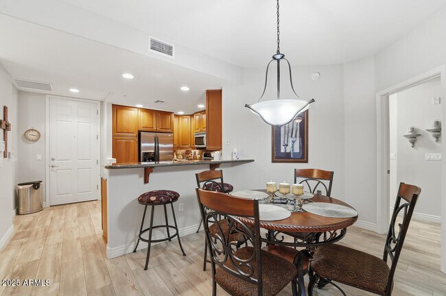 Building Photo - 5350 E Deer Valley Dr