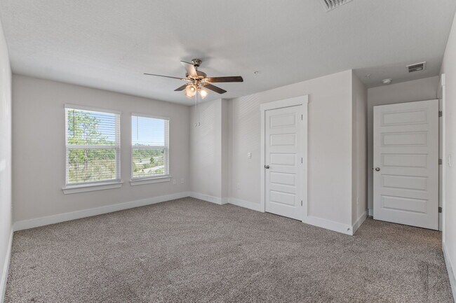 Building Photo - 9483 Nature Crk Cir