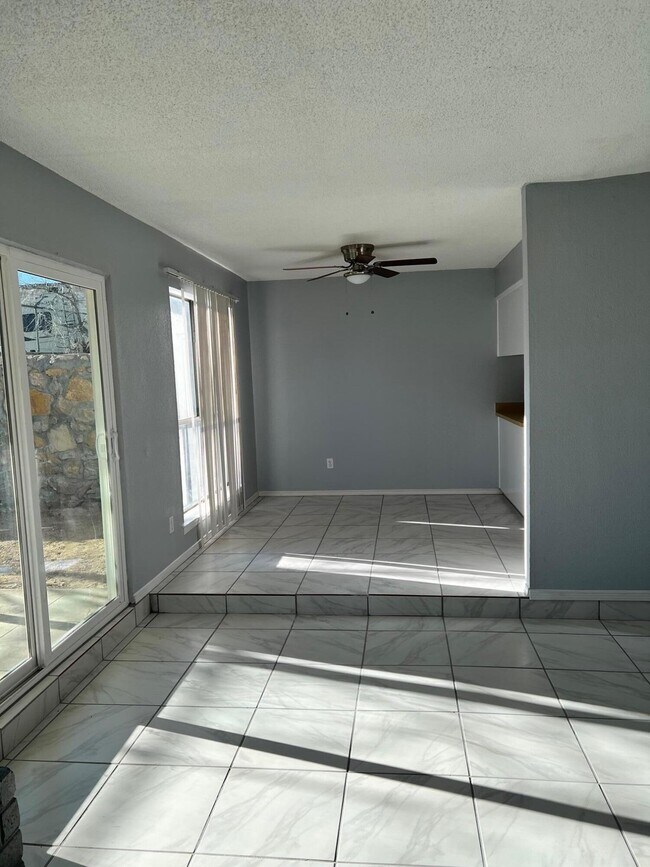 Building Photo - 1502 Monte Sanders Ln
