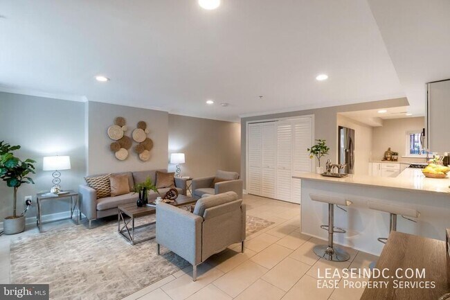 Building Photo - 1441 Clifton St NW