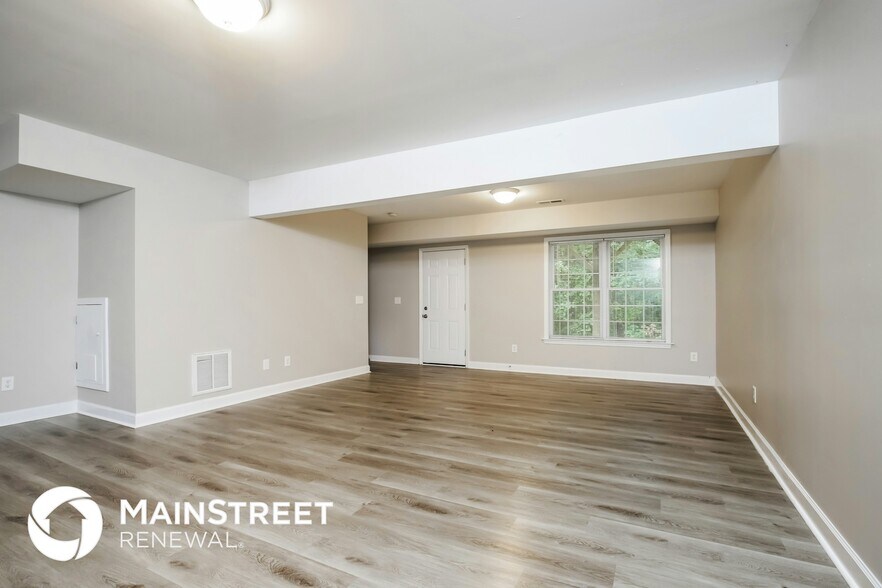 Building Photo - 5232 Springhouse Farm Rd