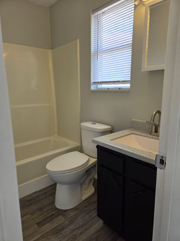 Building Photo - 1200 N Main St