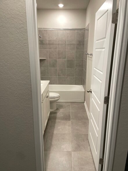 Building Photo - 3065 Charyn Way