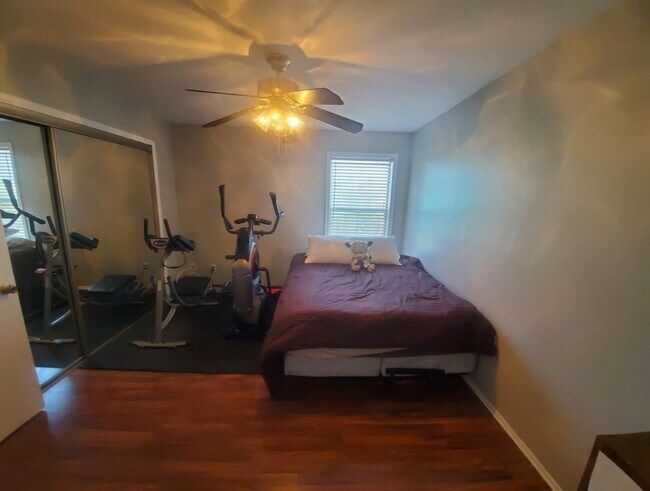 Guest Bedroom - 452 Tournament Dr