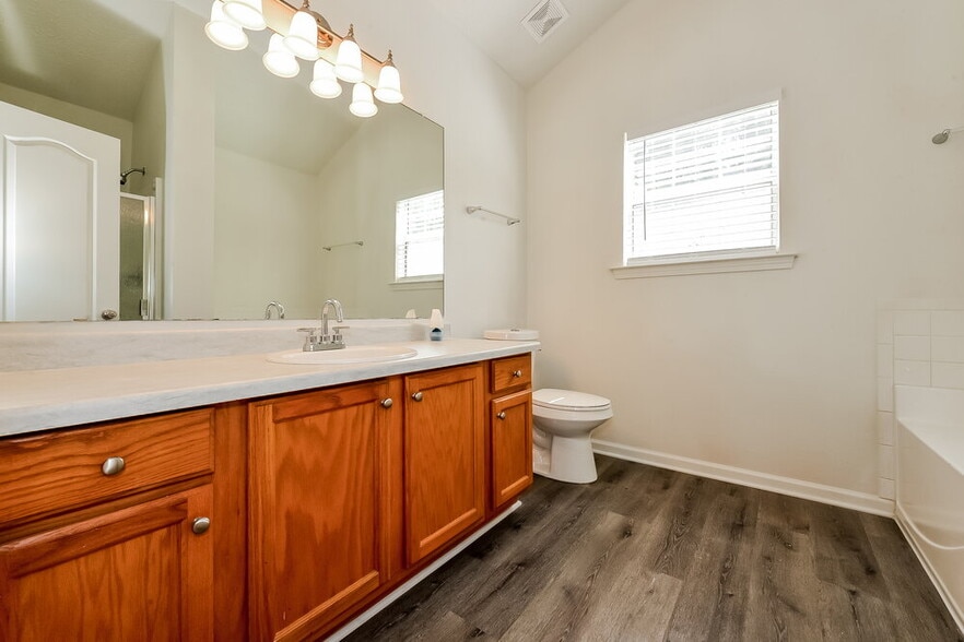 Building Photo - 6270 Winston Trce