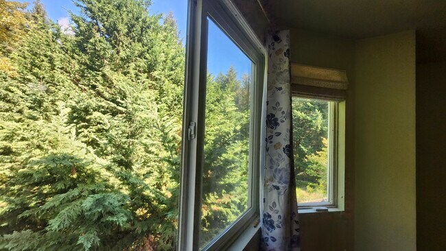 Building Photo - 35336 10th Pl SW