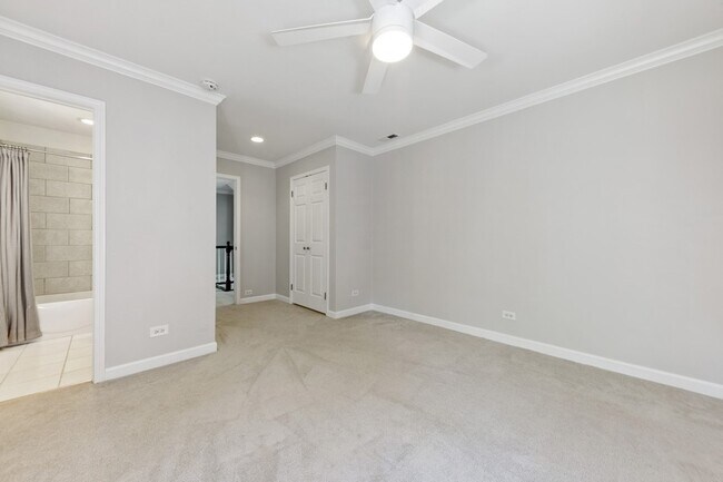 Building Photo - 544 Phillippa St