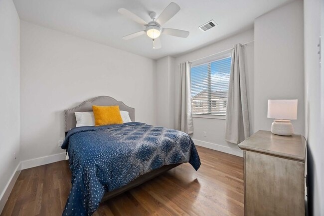 Building Photo - 2314 Gagne St