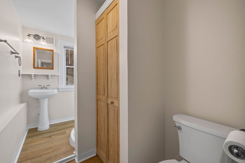 Building Photo - 121-121 High St