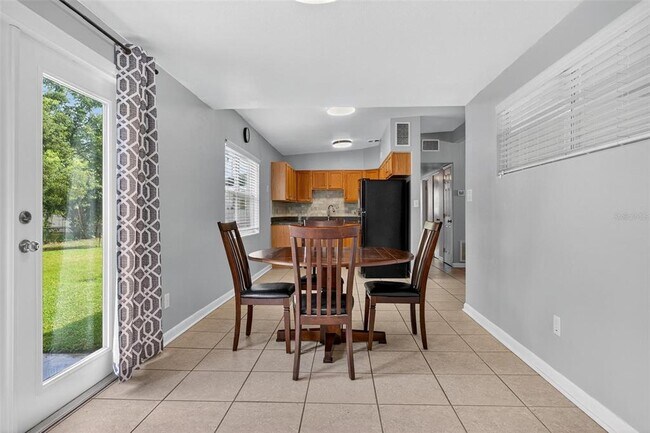 Building Photo - 3015 Tampico Dr