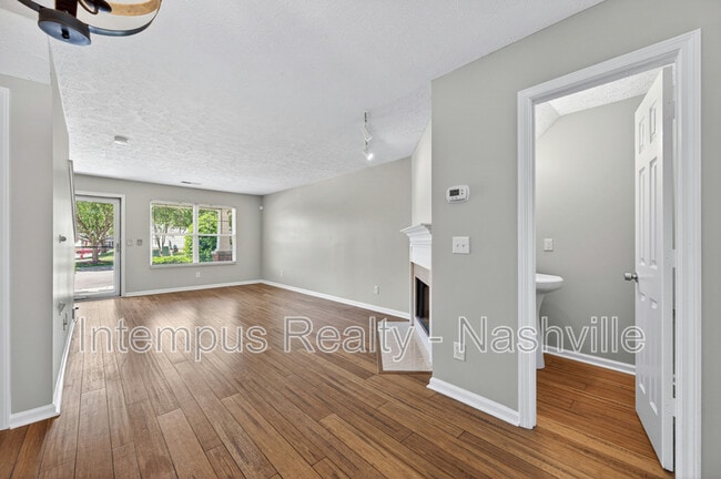 Building Photo - 3271 Harpeth Springs Dr