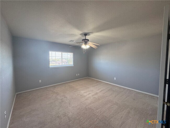 Building Photo - 701 Black Hills Trail