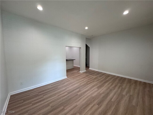 Building Photo - 3820 John Ave