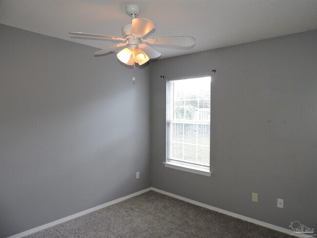 Building Photo - 724 Hanley Downs Dr