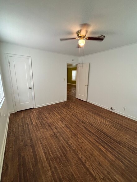 Building Photo - 1502 N Delaware Ave